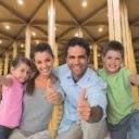 Zrcadlový labyrint v přízemí Divadla kouzel