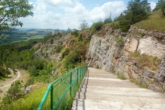Koněpruské jeskyně vás zvou na literární pořad Mater speciosa V JESKYNI