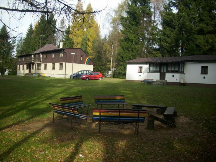 Turistická chata Duha na Třech Studních u Nového města na Moravě na Vysočině