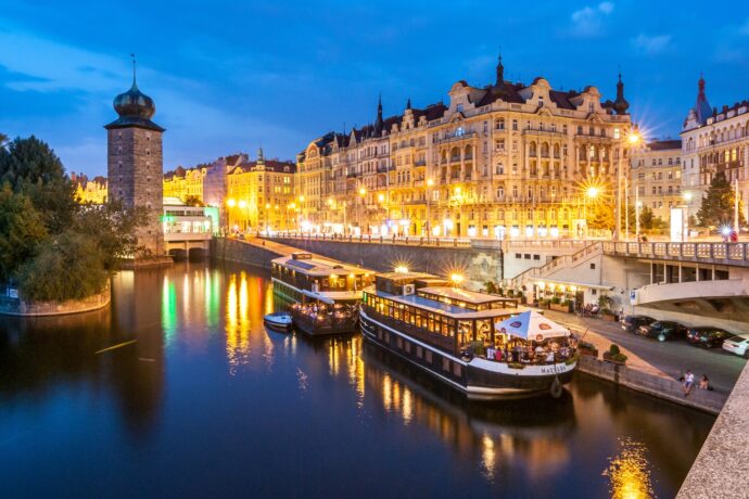 Pražské náplavky - Masarykovo nábřeží. Foto: ©Pražské náplavky
