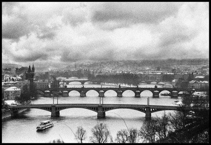 Pražské mosty, Praha 2005. Foto: ©Robert Vano