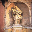 A ještě bonus. Sochu sv. Jana Nepomuckého od slavného česko-rakouského barokního sochaře Ignáce Platzera uvidíte jen z oken Praga Magica nebo z restaurace 420. Foto: ©Praga Magica