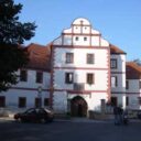 Lnáře