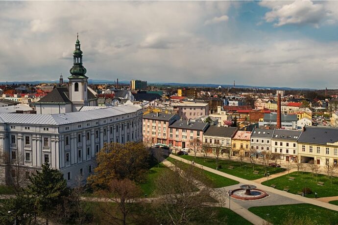 Opava je perlou Slezska. Najdete tu unikátní model sluneční soustavy, kukuřičné bludiště i vojenský srub